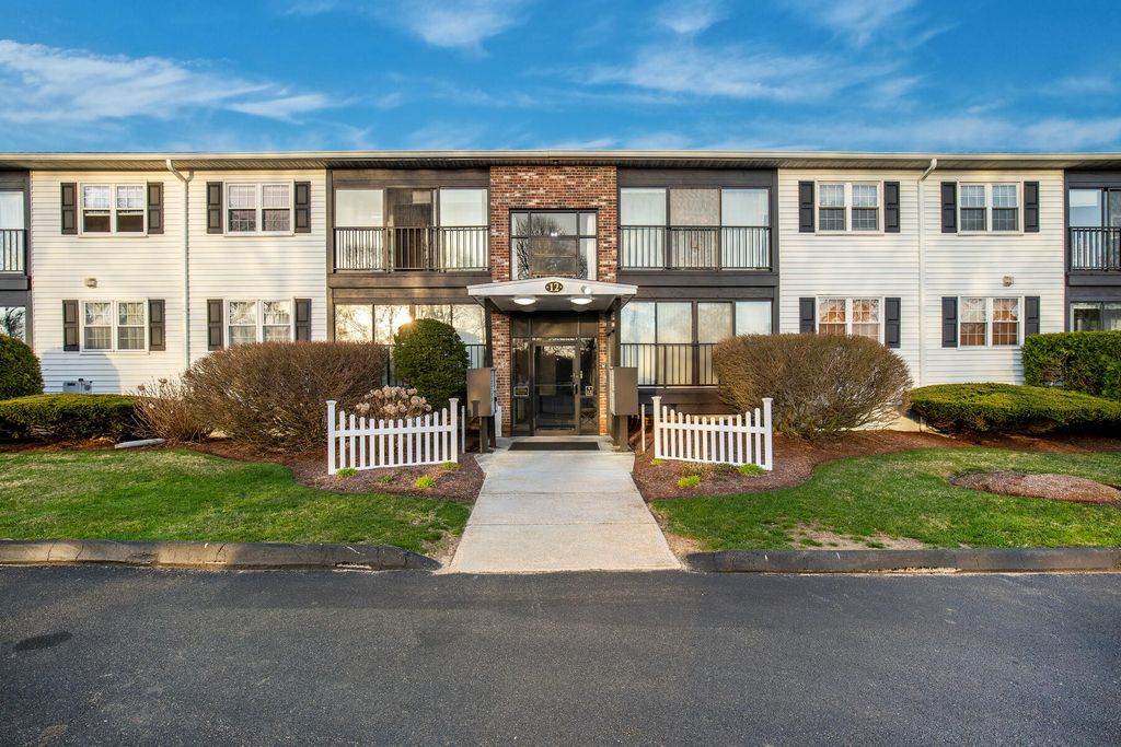 12 Candlewood Lane APT 2-3, Dennis Port, MA 02639