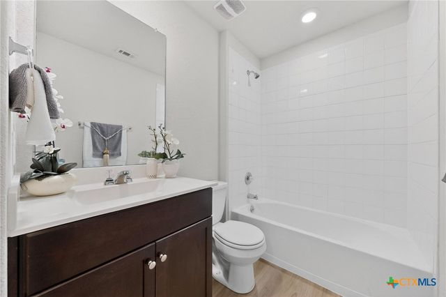 941 Armadillo Drive, Seguin, TX 78155