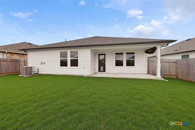 941 Armadillo Drive, Seguin, TX 78155