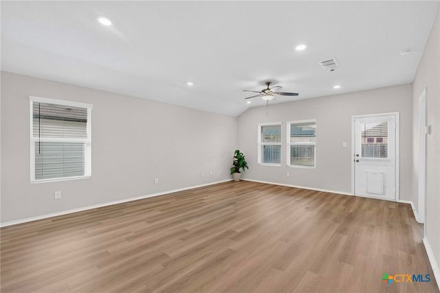 941 Armadillo Drive, Seguin, TX 78155