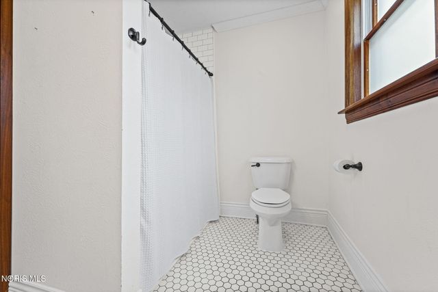 604 River Road, Maumee, OH 43537