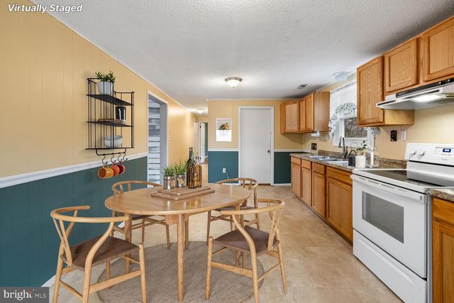 100 ORCHARD ST, Edinburg, VA 22824