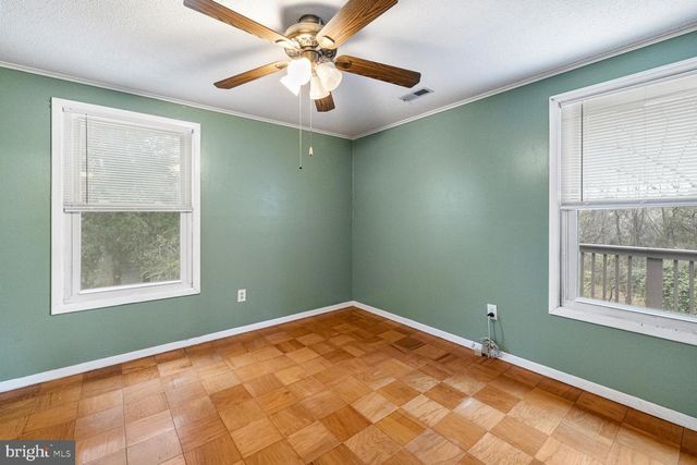 100 ORCHARD ST, Edinburg, VA 22824