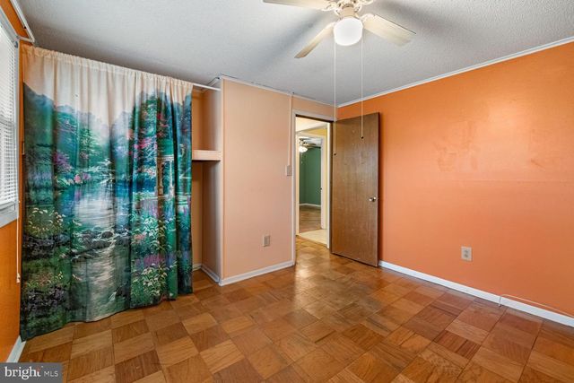 100 ORCHARD ST, Edinburg, VA 22824