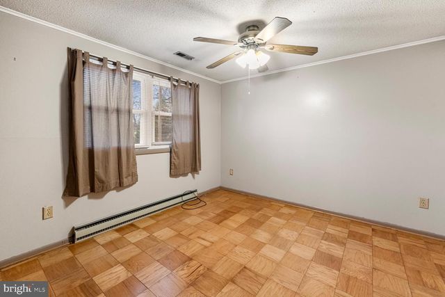 100 ORCHARD ST, Edinburg, VA 22824