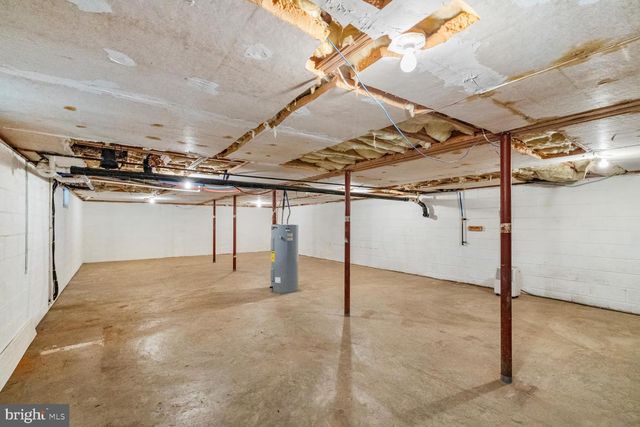 100 ORCHARD ST, Edinburg, VA 22824