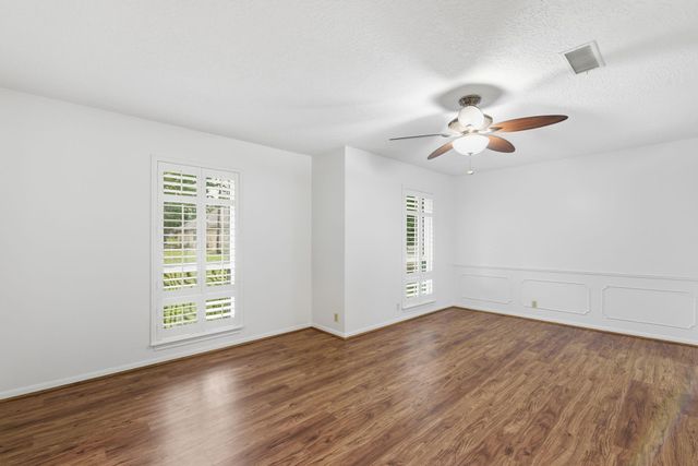 236 Point Clear Drive, Conroe, TX 77304