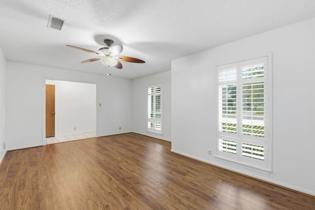 236 Point Clear Drive, Conroe, TX 77304