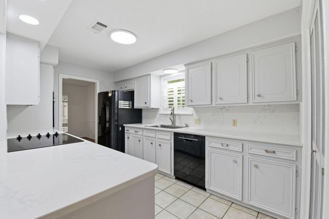 236 Point Clear Drive, Conroe, TX 77304