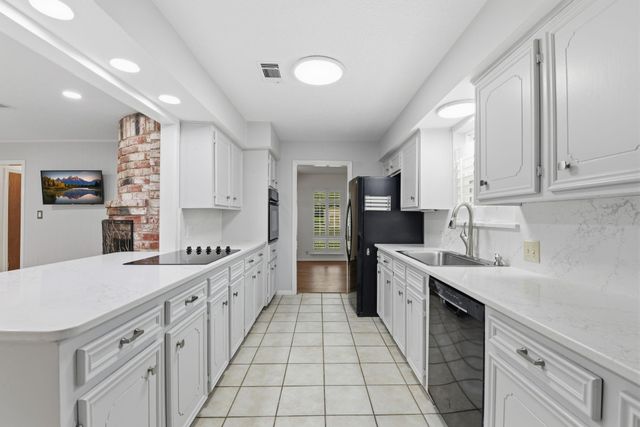 236 Point Clear Drive, Conroe, TX 77304