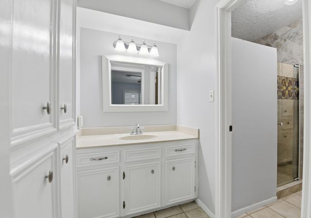 236 Point Clear Drive, Conroe, TX 77304