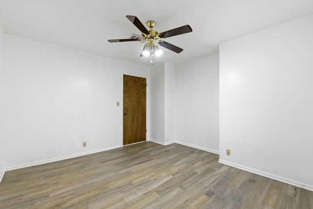 236 Point Clear Drive, Conroe, TX 77304