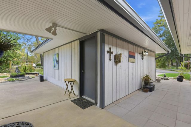 236 Point Clear Drive, Conroe, TX 77304