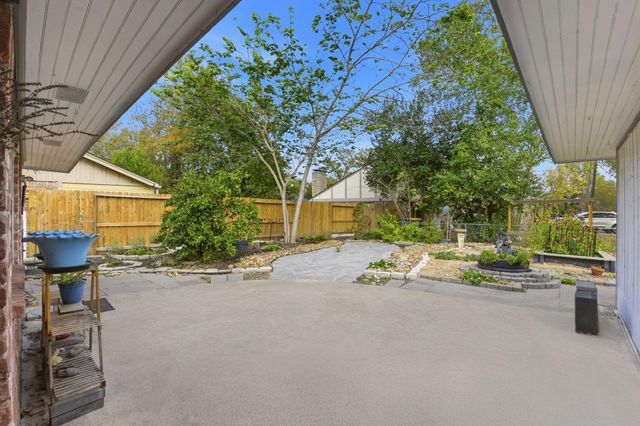 236 Point Clear Drive, Conroe, TX 77304