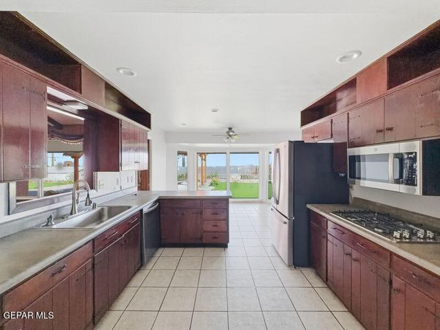 9000 RANCICH Street, El Paso, TX 79904