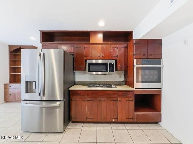 9000 RANCICH Street, El Paso, TX 79904