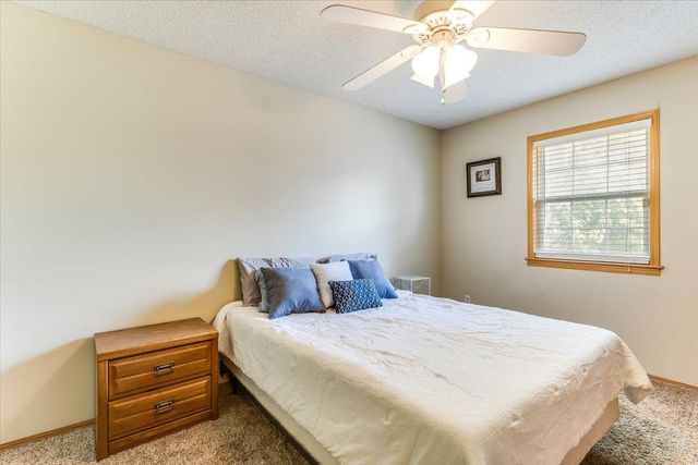 2049 S Crestline Ct, Wichita, KS 67209