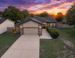 2049 S Crestline Ct, Wichita, KS 67209