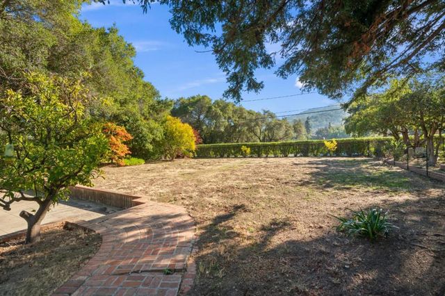 19605 Glen Una Drive, Saratoga, CA 95070