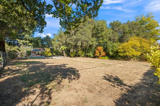 19605 Glen Una Drive, Saratoga, CA 95070
