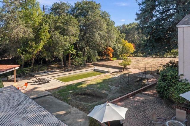 19605 Glen Una Drive, Saratoga, CA 95070