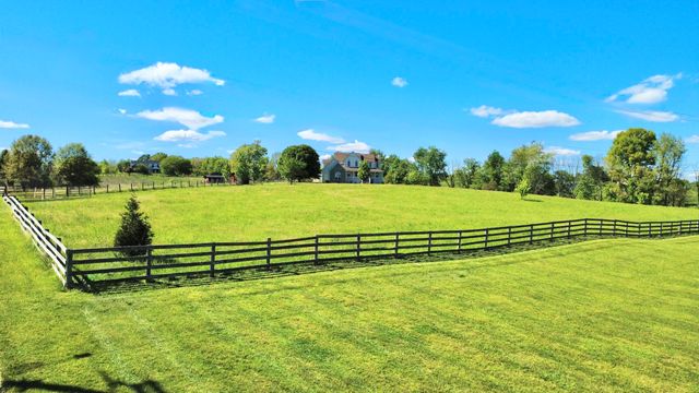 784 Locust Fork Road, Stamping Ground, KY 40379
