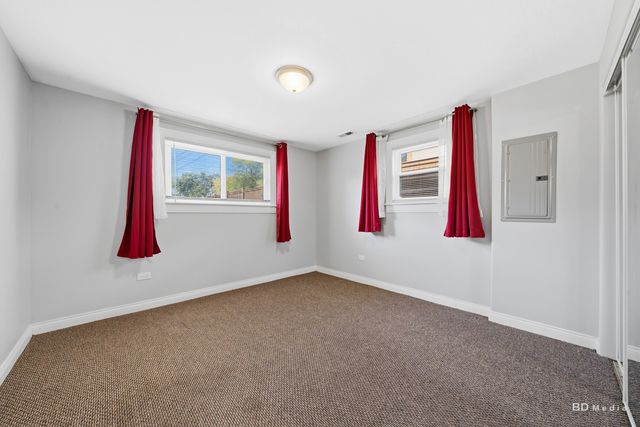 8504 S Calumet Avenue, Chicago, IL 60619