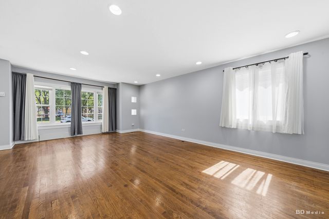 8504 S Calumet Avenue, Chicago, IL 60619