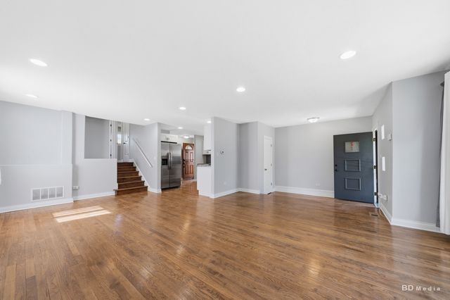 8504 S Calumet Avenue, Chicago, IL 60619