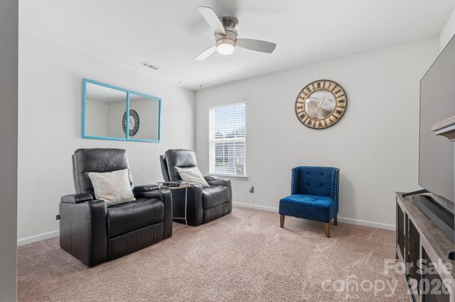 2438 Dewey Creek Lane, Charlotte, NC 28216