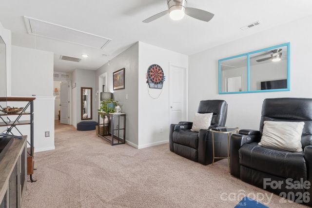 2438 Dewey Creek Lane, Charlotte, NC 28216