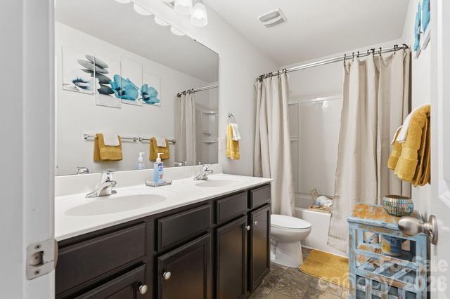 2438 Dewey Creek Lane, Charlotte, NC 28216