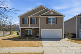 2438 Dewey Creek Lane, Charlotte, NC 28216
