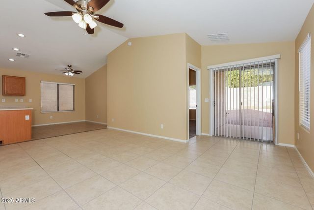 206 W BRANGUS Way, San Tan Valley, AZ 85143