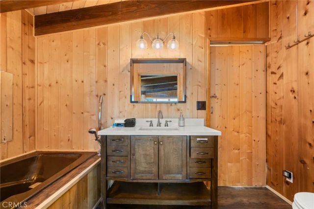 24251 Great View, Crestline, CA 92325