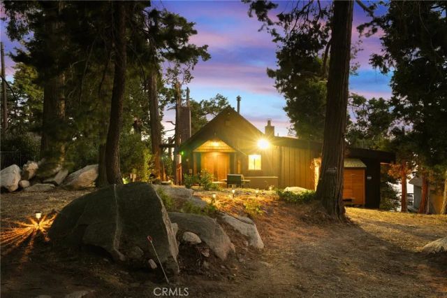 24251 Great View, Crestline, CA 92325
