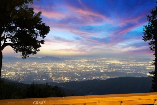 24251 Great View, Crestline, CA 92325
