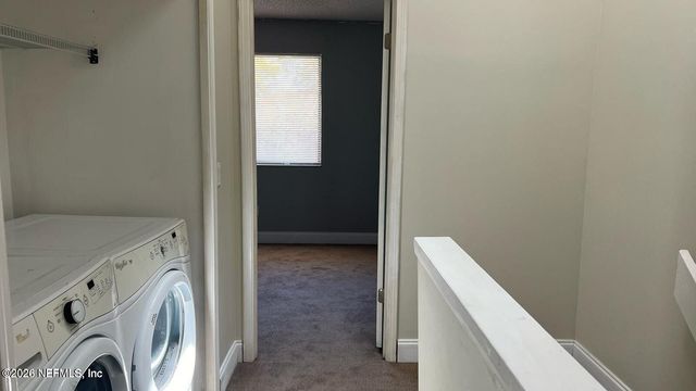 8300 PLAZA GATE Lane 1193, Jacksonville, FL 32217