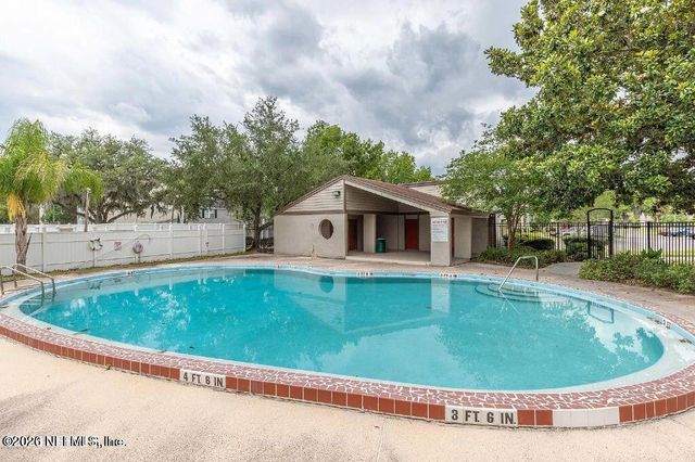 8300 PLAZA GATE Lane 1193, Jacksonville, FL 32217