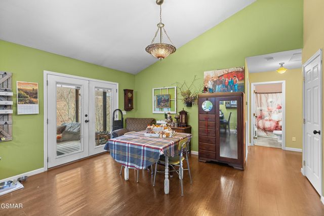 291 Weeping Cherry Way, Newport, TN 37821