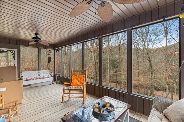 291 Weeping Cherry Way, Newport, TN 37821