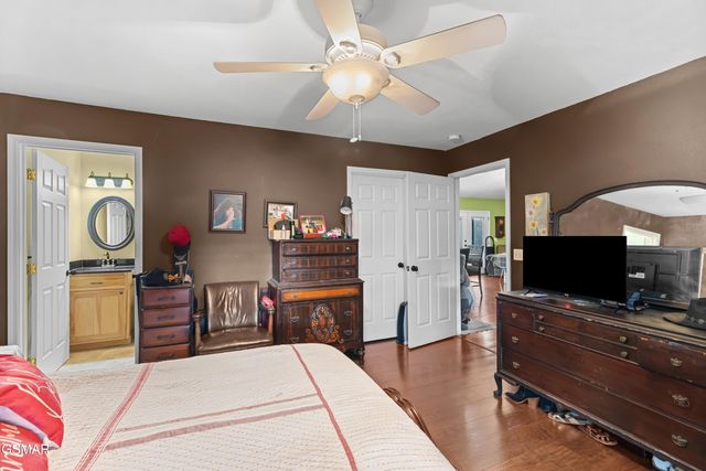 291 Weeping Cherry Way, Newport, TN 37821