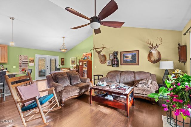 291 Weeping Cherry Way, Newport, TN 37821