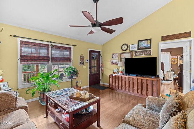 291 Weeping Cherry Way, Newport, TN 37821