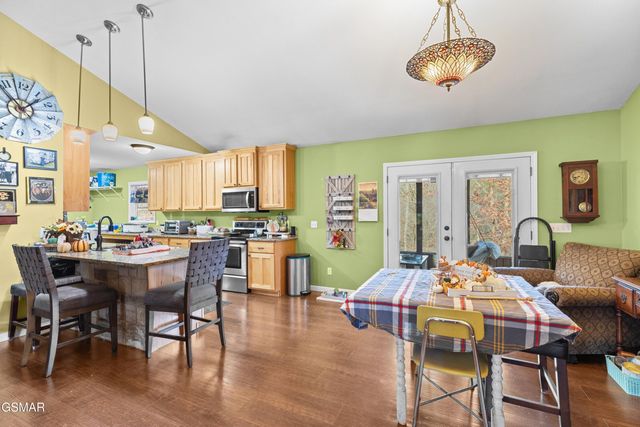 291 Weeping Cherry Way, Newport, TN 37821