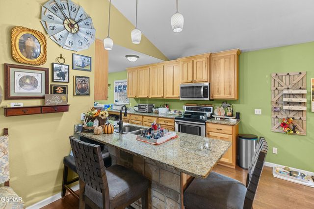 291 Weeping Cherry Way, Newport, TN 37821