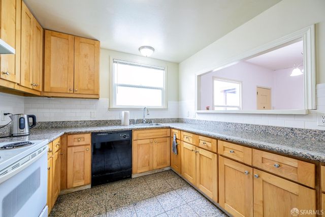 29 Oceanside Drive, Daly City, CA 94015