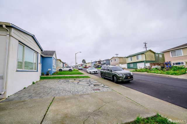 29 Oceanside Drive, Daly City, CA 94015