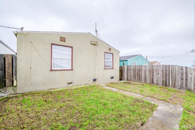 29 Oceanside Drive, Daly City, CA 94015