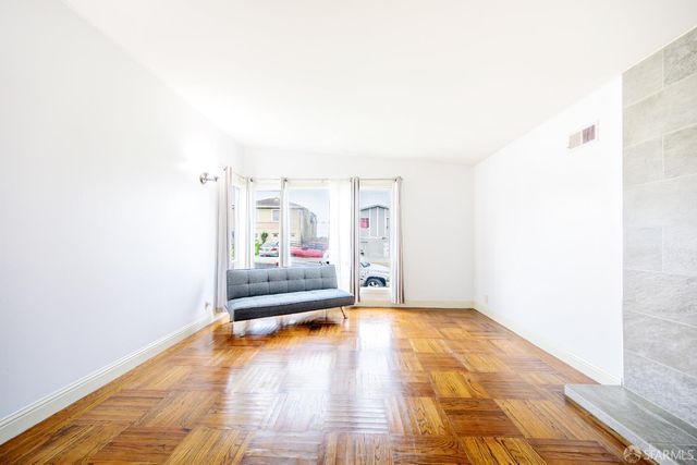 29 Oceanside Drive, Daly City, CA 94015